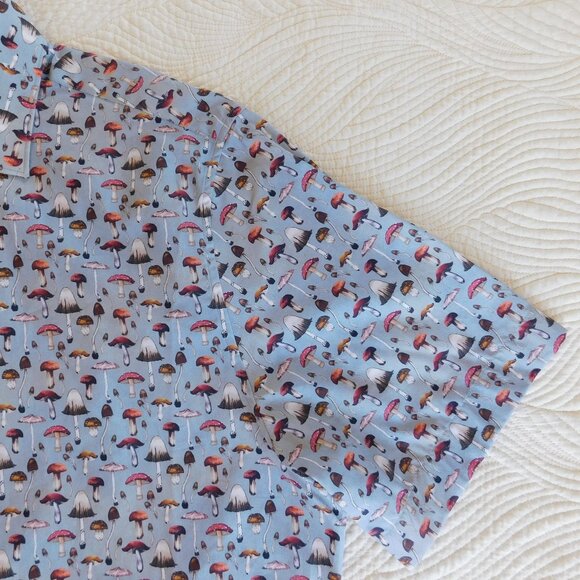NWT Saks Fifth Ave novelty graphic mushroom print slim fit SS button camp shirt - Picture 5 of 16